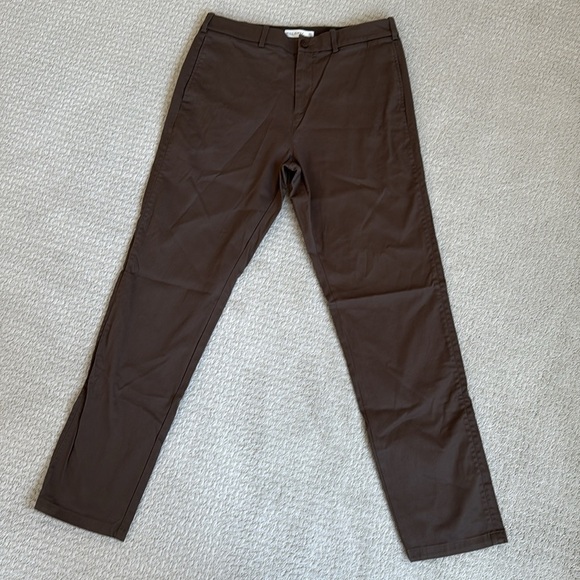 Hill City Huckberry Everyday Tech Pant Athletic Moss Brown Chino - Picture 2 of 8